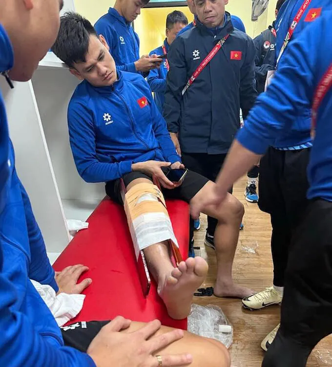 TIN HOT 14/01/2025: HLV Kim Sang Sik mơ World Cup, ĐT Việt Nam nhận tin sét đánh 2 Hung tin về chấn thương của Hồ Tấn Tài